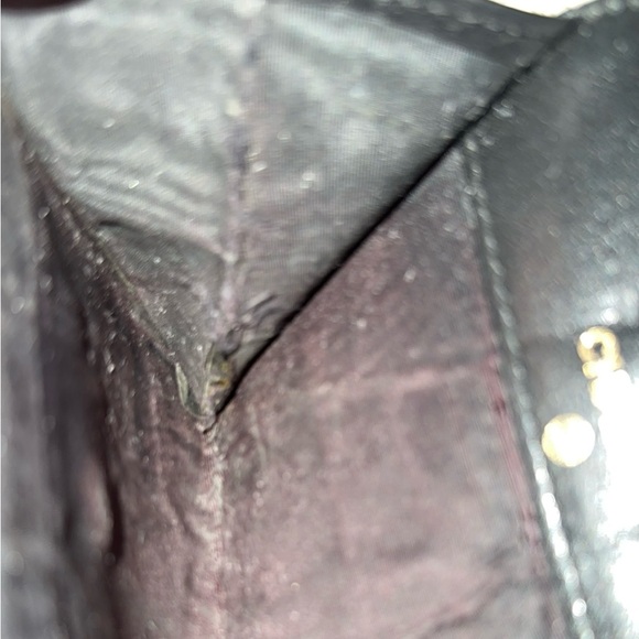 Auth. Chanel Small Wallet - Picture 11 of 12